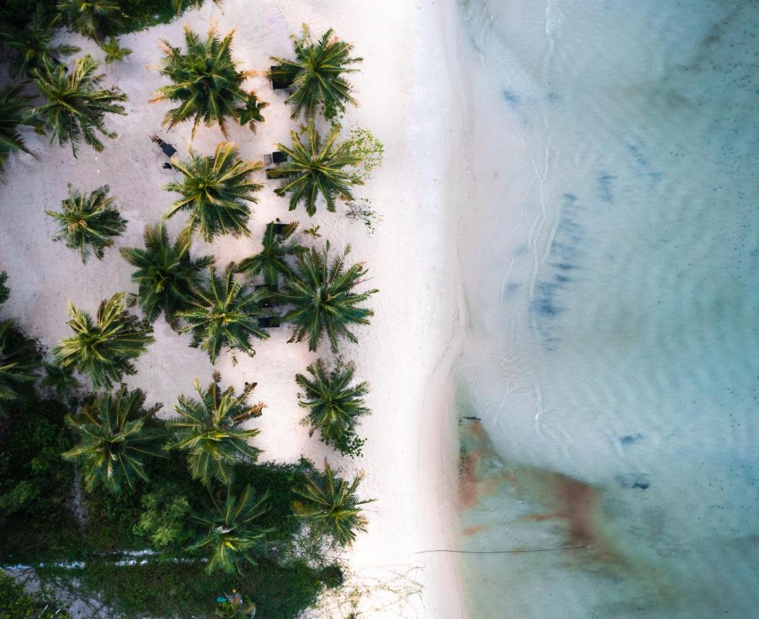 Tamu Koh Rong Hotel Pagoda Beach Kültér fotó