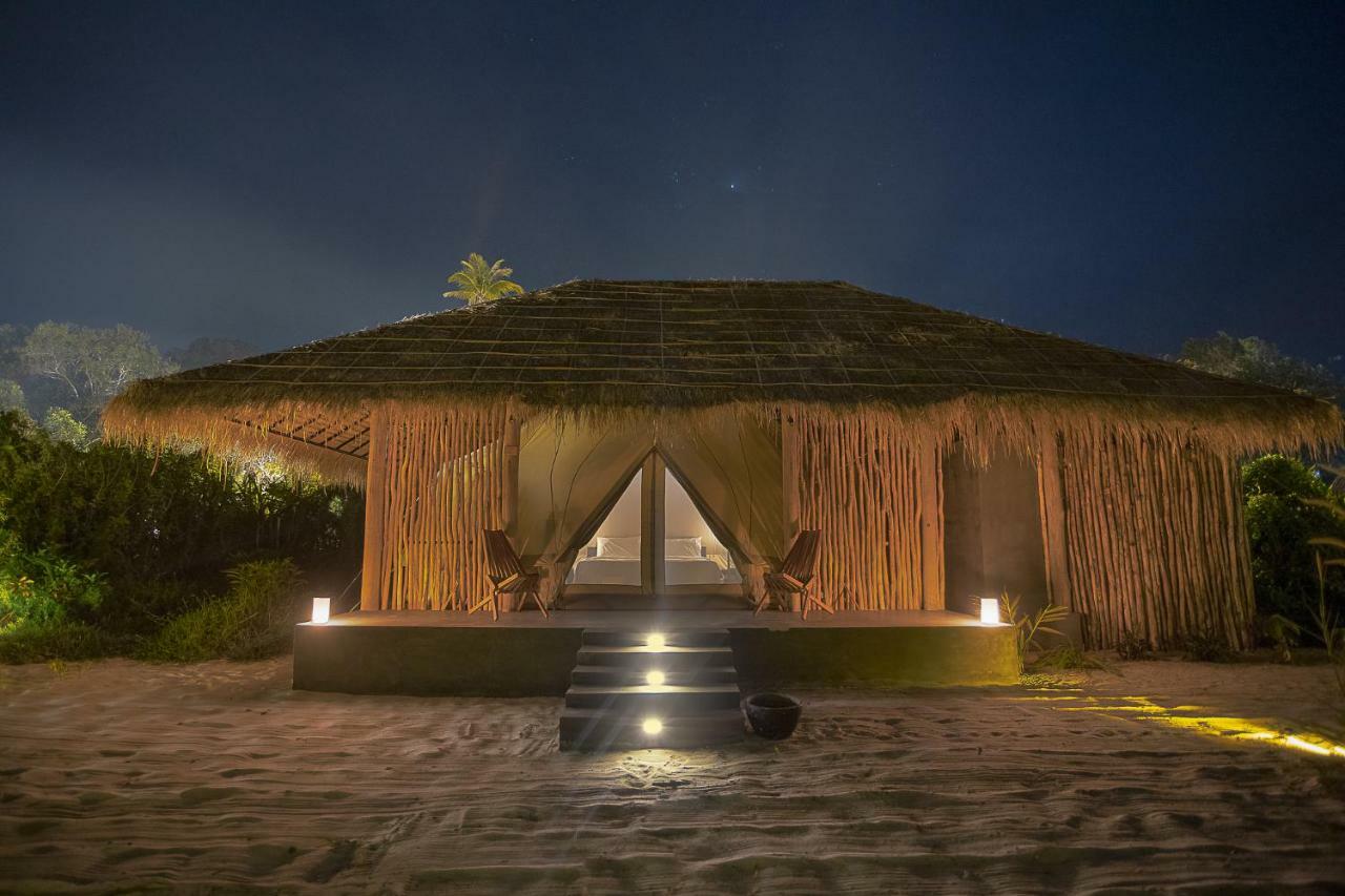 Tamu Koh Rong Hotel Pagoda Beach Kültér fotó
